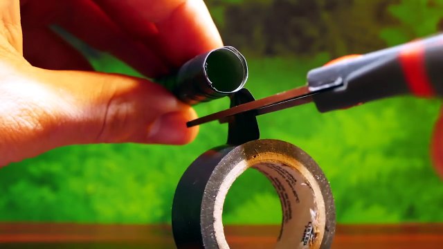 SPIDER-MAN WEB SHOOTER - Retrable Web Gun Prototype