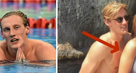 Après avoir partager une photo avec sa copine, il reçoit un message d'une personne avec une remarque surprenante qui lui sauve la vie..