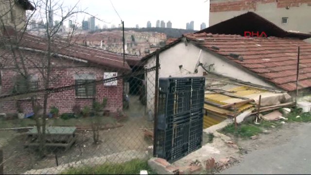 Lodos çatı uçurdu!