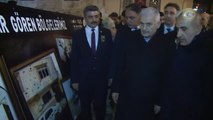 Başbakan Yıldırım, Terör Örgütü Pyd/pkk'nin Roketle Saldırdığı Kilis Çalık Camisi'ni Ziyaret Etti
