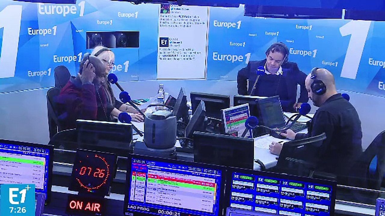Penelope Fillon : "François, tu pourras m'imprimer ma fiche Wikipedia ? il faut que j'apprenne mon CV par coeur pour l'interview d'Europe 1 !"
