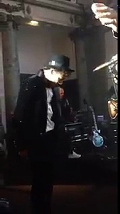 Regardez l'émotion de Neymar pour son anniversaire avec plus de 150 invités dont de très nombreuses stars !