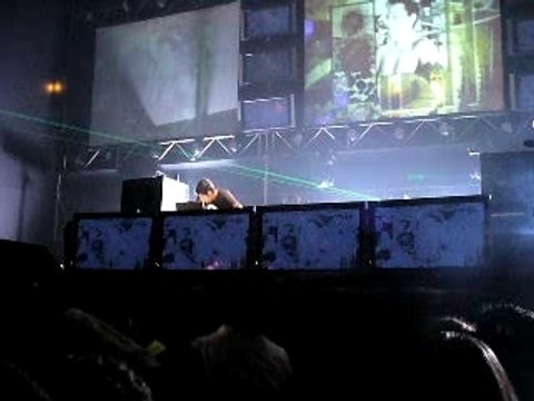 Gui Boratto - Beautiful Life @ Creamfields Peru (17-NOV-07)