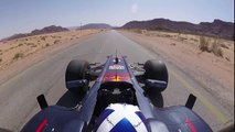 VÍDEO: David Coulthard con un F1 en pleno desierto