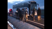 Konya'da feci kaza otobüs kamyona çarptı: Çok sayıda yaralı var