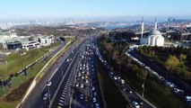 İstanbul'daki trafik yoğunluğu havadan görüntülendi