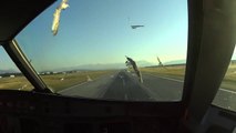 Un A320 percute plusieurs oiseaux juste avant l'atterrissage.