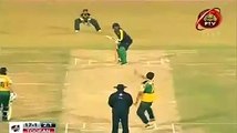 Wasim Akram to Shoaib Malik today in Multan - first ball play and miss, 2nd ball out #Cricket