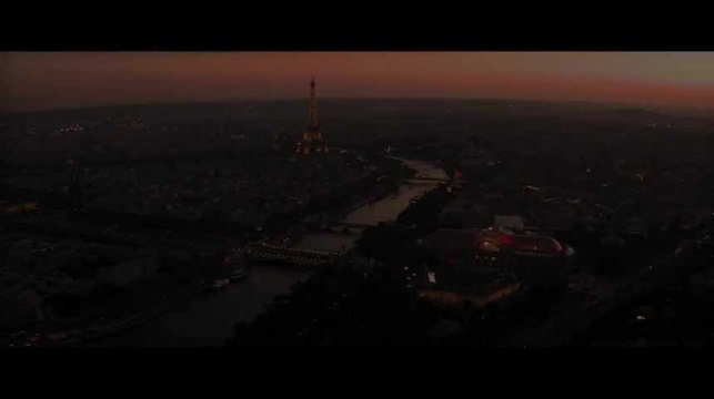 Tom Cruise prend la place de l'Etoile à contre-sens dans la bande-annonce du Mission Impossible à Paris