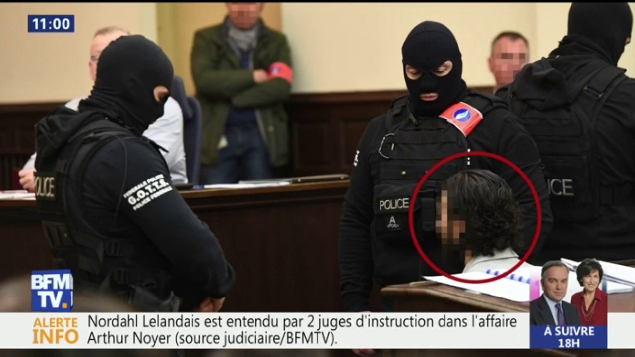 A son procès, Salah Abdeslam refuse de répondre aux questions
