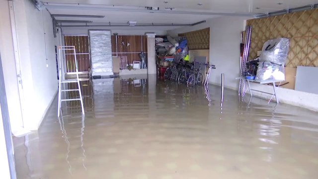 On est obligé de rester pour que la maison ne soit pas pillée La galère à Bry-sur-Marne après les inondations