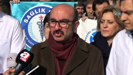 İki kadının saldırısına uğrayan kadın doktor için protesto