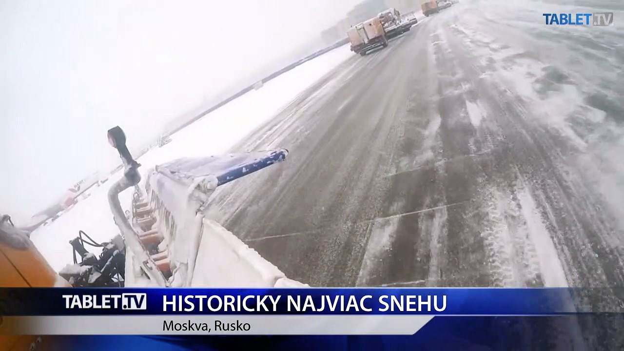 Husté sneženie spôsobilo v Moskve meškania letov i snehové prázdniny
