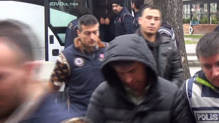 FETÖ şüphelisi 14 asker adliyeye sevk edildi