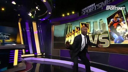 James Worthy après la victoire des Lakers vs OK