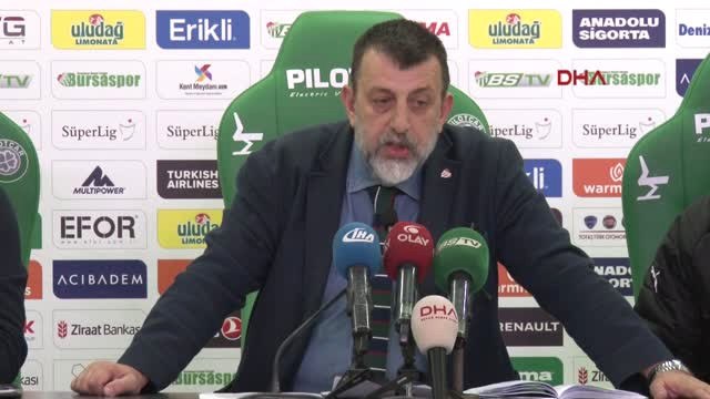 Bursaspor Kulüp Müdürü Erhan Başoğlu, Beşiktaş Maçındaki Bozuk Zemine İlişkin Eleştirilere Cevap...