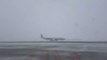 Los pasajeros graban los estragos de la nieve en el Aeropuerto Madrid-Barajas