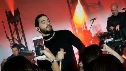 Maluma se apresenta na festa de 26 anos de Neymar