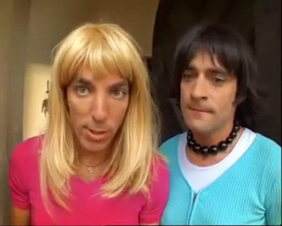 Samantha Oups en mode reportage… au gîte, ça dérape vite ! 🎤🤣