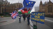La UE advierte a Londres sobre barreras a bienes y servicios tras el 