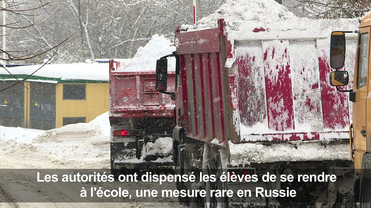 Moscou au ralenti après une tempête de neige record