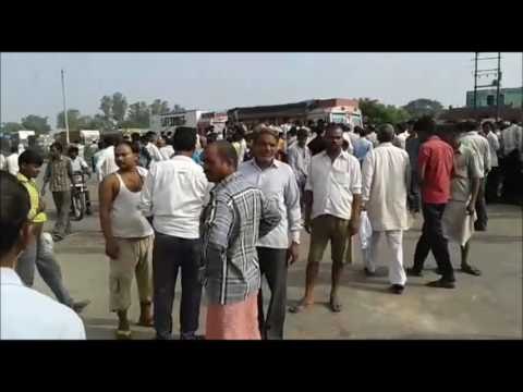 angry mob blocked the agra - mathura highway disturbing public