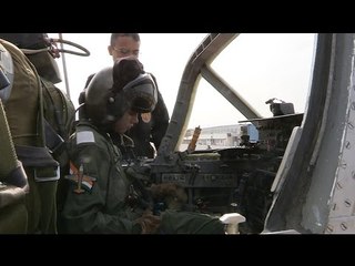 जानिए कैसे होती है महिला फाइटर पायलटों की एयरफोर्स में ट्रेनिंग