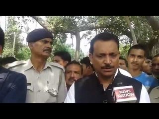 राजीव प्रताप रूड़ी वोट देने के बाद पत्रकारों से बात करते हुए