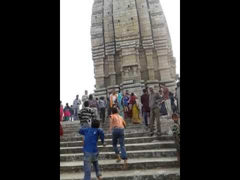 औरंगाबाद के उमगा मंदिर में नाग को देखने उमड़े हजारों