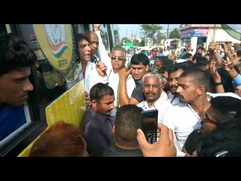 congress bus yatra in gorakhpur