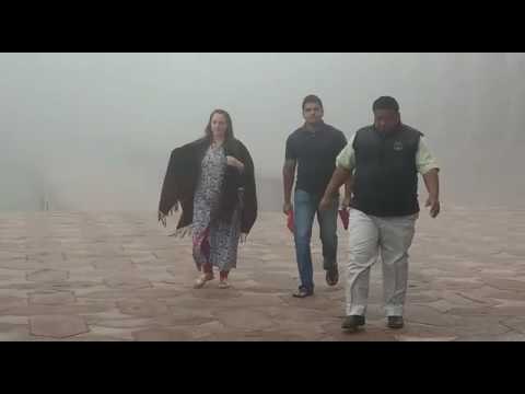 Tajmahal disappeared By Fog II देखें, कोहरे में गायब हुआ ताजमहल