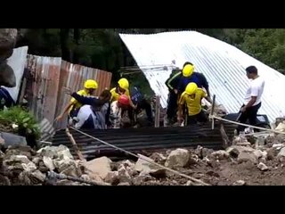 下载视频: मसूरी में मलबे में दबकर किशोरी की मौत II Landslide Heavy loss of rain before monsoon in Uttarakhand