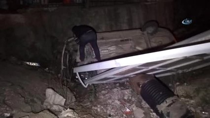 Hastaneye Giderken Kaza Yaptılar: 4 Yaralı