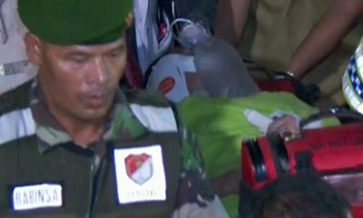 1 Korban Longsor “Underpass” Soetta Dibawa ke RSUD Tangerang