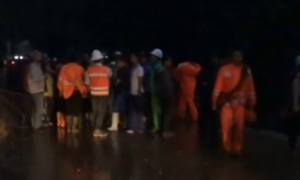 Pascalongsor di Puncak, Kendaraan Roda 4 Dilarang Melintas