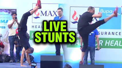 Akshay Kumar STUNTS And Crazy Martial Arts At Power Walk Event