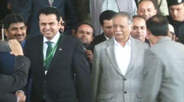 SC adjourns Talal Chaudhry contempt of court case till 13 Feb | Aaj News