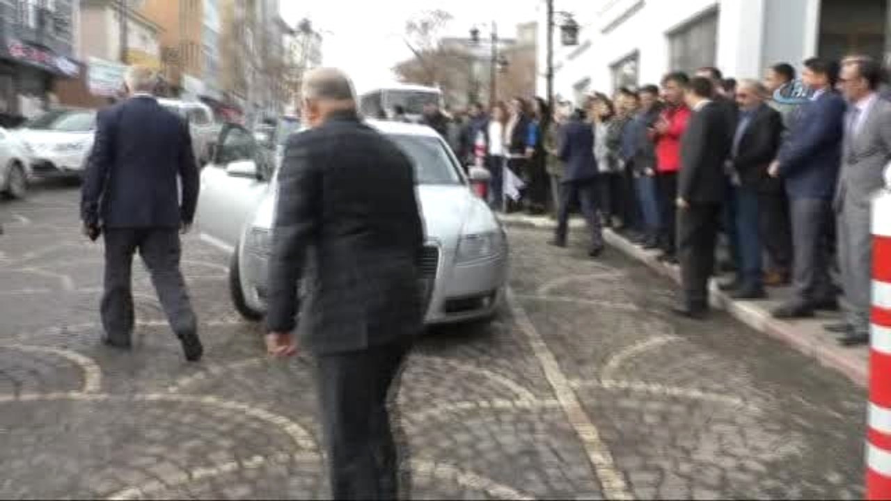 Kars Belediye Başkanı Karaçanta: "Görevimin Başındayım"