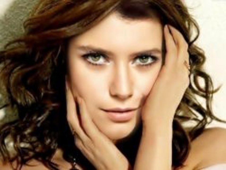 Beren Saat Doğulu Beautiful Turkish Actress - Photos Collection of Top Turkish Beauty "Beren Saat"