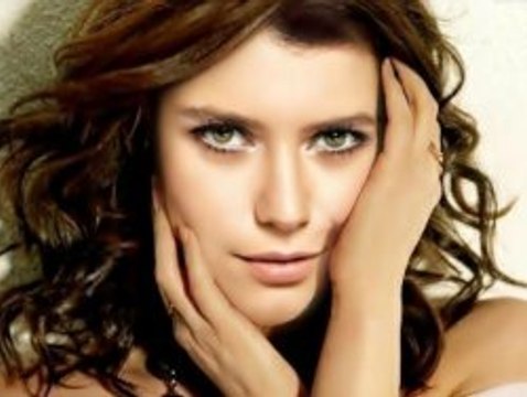 Beren Saat Doğulu Beautiful Turkish Actress - Photos Collection of Top Turkish Beauty Beren Saat