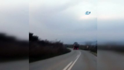Çekiciye yüklenen kamyon kazaya davetiye çıkardı