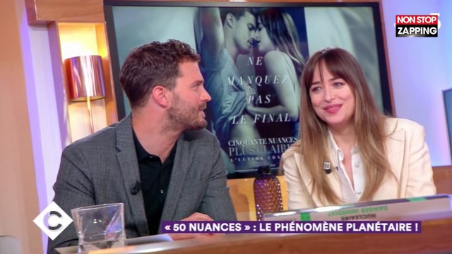 Dakota Johnson et Jamie Dornan révèlent leur secret pour les scènes de sexe dans 50 Nuances de Grey (Vidéo)