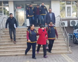 Adıyaman'da Vicdansız Anne Kızını Elbiseyle Boğmaya Çalıştı