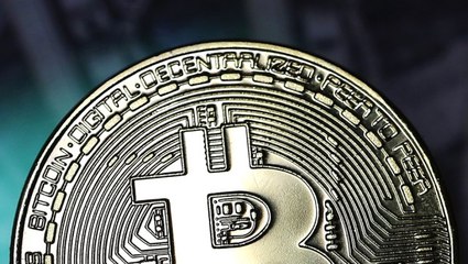 Bitcoin, Aralık Zirvesinden %70 Düşerek 6 Bin Doların Altına İndi