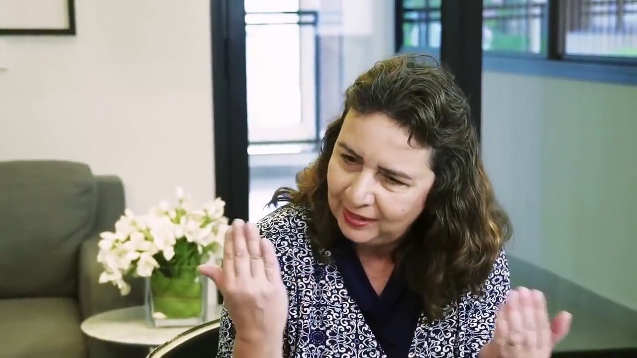 Sua ética é jiló ou chocolate - Leda Nagle entrevista Lúcia Helena Galvão