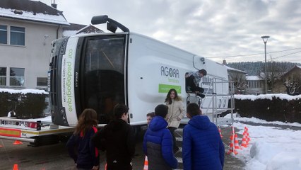 Pontarlier : les élèves de 5e du collège Philippe-Grenier se retournent dans un bus sécurisé