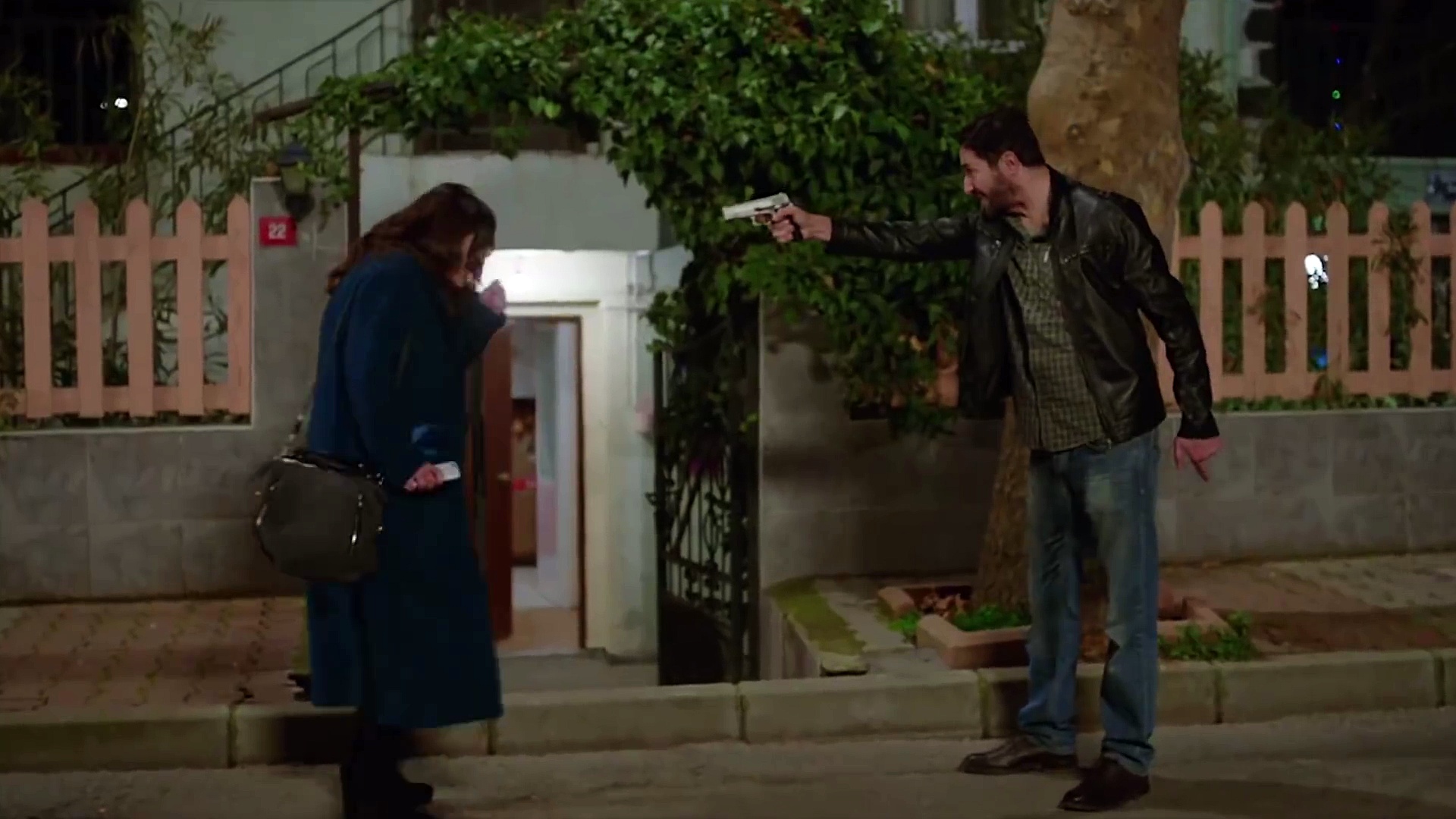 Kırgın Çiçekler108.Bölüm Sahneler