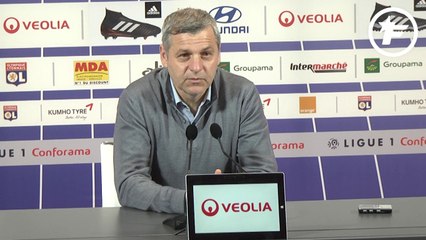 OL : Genesio n'est pas inquiet pour Fekir