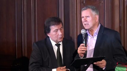 Frank Michael reçoit le prix intergenerationnel de la Ville de Bruxelles