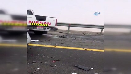 - Abu Dabi’de sisten onlarca araç birbirine girdi